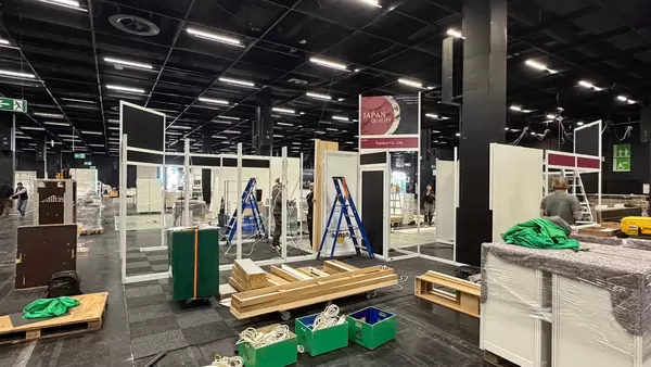 EISENWAREN設営中ですの画像